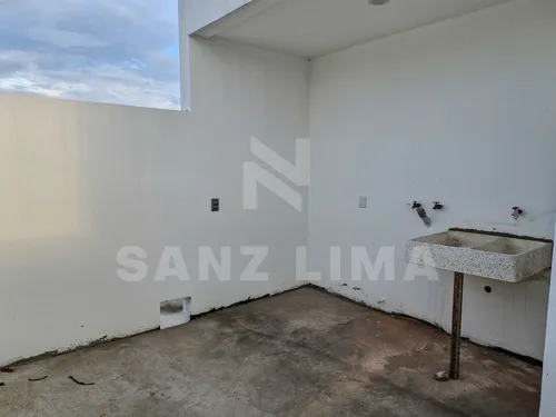 Puntarena Residencial: Casa Única Con Amplios Espacios Y Luz Natural.