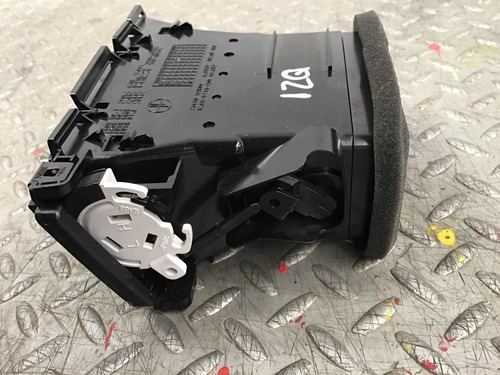 Rejilla Izq Swift 1.2 Cvt Automático 2018/2022 (Usado)