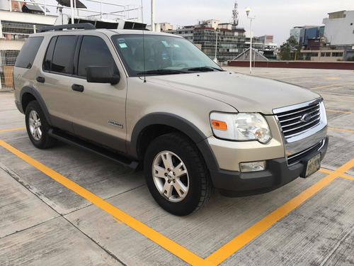 Ford Explorer 4.0 Xlt V6 4x2 Mt 2006