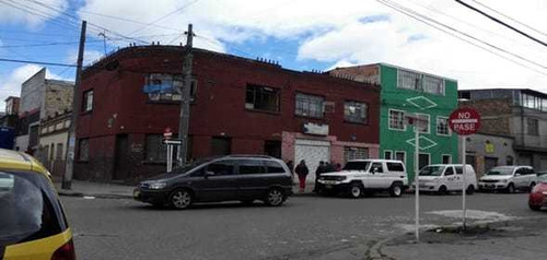 Imagen 2 de 5 de Venta De Casa Rentable En Puente Aranda Es Esquinera Con 3 Locales