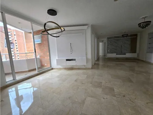 Gran Oportunidad En El Corazón De Laureles Cerca A Todo