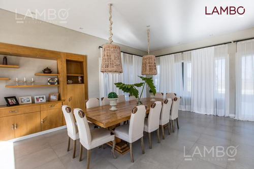 Venta Casa Chacras De La Alameda Carmen De Areco