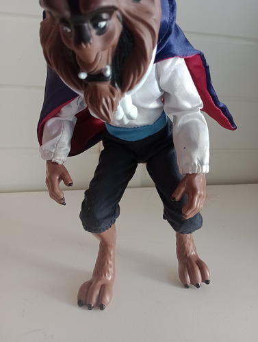 Muñeco Bestia De Disney Store Adam Principe. (Usado)
