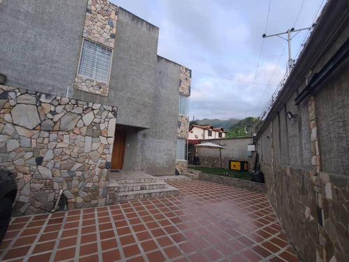 Se Vende Quinta En El Piñal Jb