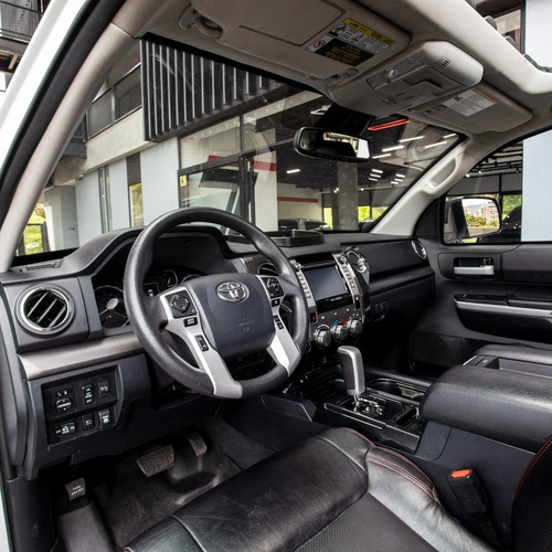 Imagen 10 de 13 de Toyota Tundra Sr5 5.7 V8 B2+
