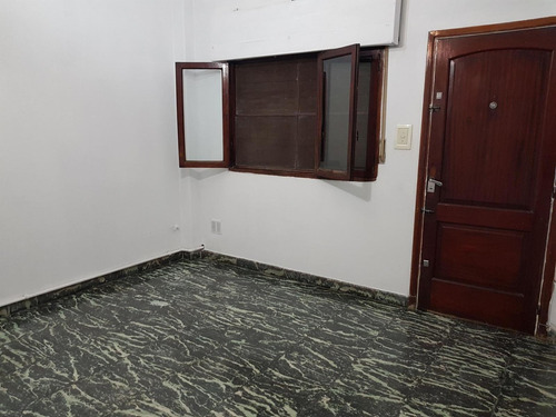 Imagen 13 de 15 de Casa Pb. 3amb Con Cochera Y Amplio Patio