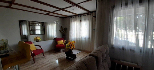 Casa Em Jardim Leopoldina Com 3 Dormitórios - Sc12823