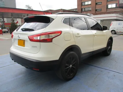 Nissan Qashqai 4x2 2000cc At Aa