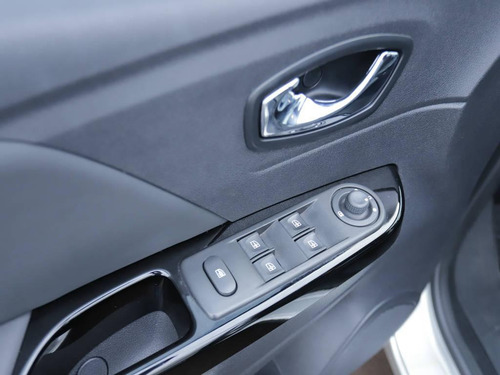 Imagem 8 de 15 de Renault Captur Intense 2.0 Flex Aut