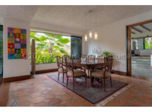 #24-23325 Exclusivo Apartamento En Colinas Del Tamanaco
