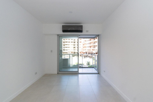 Venta Dos Ambi. Con Cochera Y Baulera En Devoto Milaires, Edificio Aires De Lapacho. Full Amenities