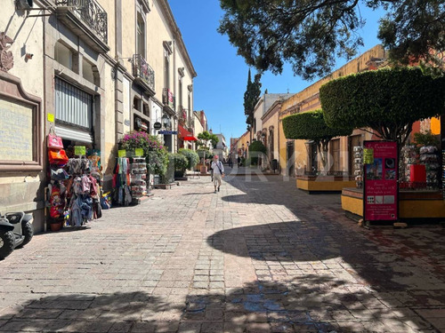 Renta De Local Comercial En Andador 16 De Septiembre