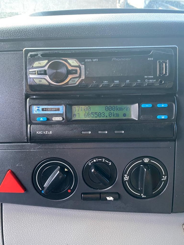 Imagem 12 de 15 de Vw 15180 Constelation Baú 08/08 Muito Novo