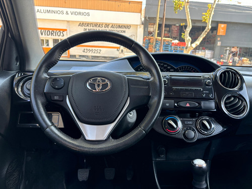 Toyota Etios 1.5 Xls