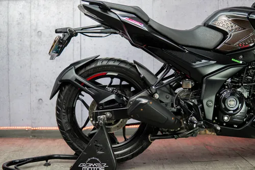 Bajaj Pulsar N 250 2024