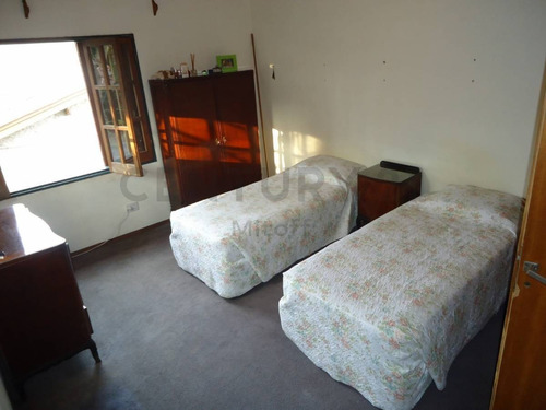 Imagen 29 de 30 de Casa En Venta De 4 Dormitorios En City Bell - La Plata Calle 467 E/ 27 Y 28