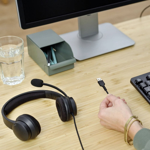 Diadema Trust Ayda Usb Con Micrófono Y Cancelación De Ruido Color Negro