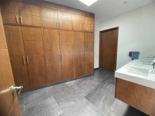 Casa En Venta En Residencial Masada, Irapuato,gto.