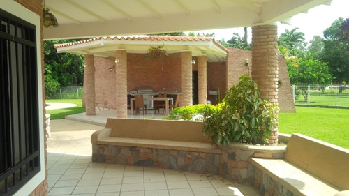 Lic. Olivia Ramos En Venta Hermosa Casa De Campo Con Piscina- Urb. Safari Carabobo, Tocuyito