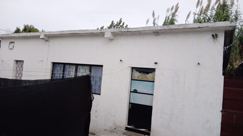 En Las Piedras 2 Casas En El Mismo Padrón, El Dorado, Buena Rentabilidad.se Vende