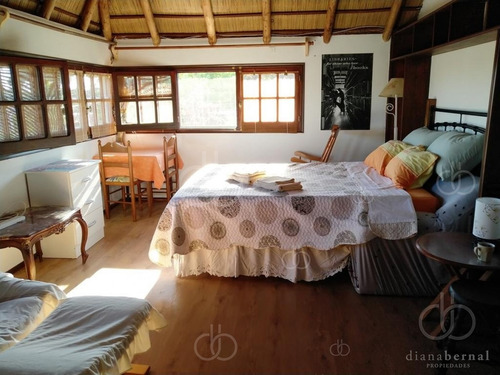 Imagen 5 de 17 de Punta Del Este, Cabaña De 6 Dormitorios Y 5 Baños, Amplitud Y Confort.- Ref: 54179