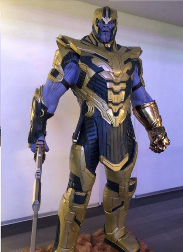 Thanos 2 Metros De Altura Tamaño Real
