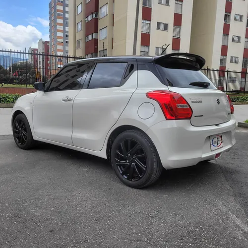 Suzuki Swift 1.2 Hybrid 2Wd