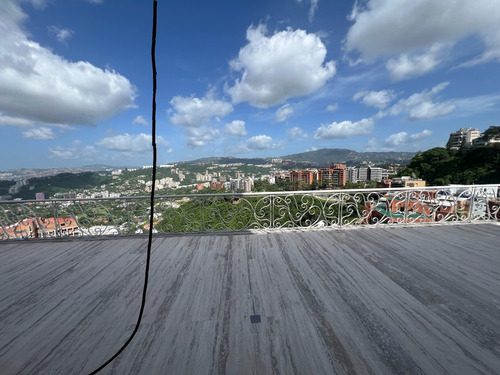 Vende Exclusivo Apartamento Con Terraza Y Vista Panorámica 360°, Urb. Colinas De Bello Monte, (sector Valle Arriba). Calle Cerrada Con Vigilancia, Edificio Boutique De Solo 3 Apartamentos, Privacidad.