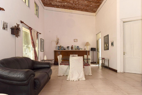 Venta Casa 4 Amb En Flores Cochera, Apto Credito