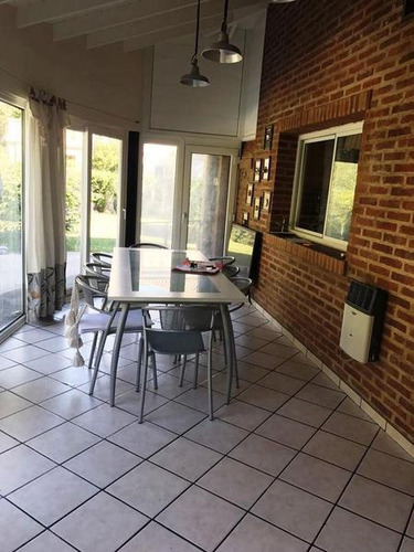 Imagen 6 de 10 de Casa - Barrio Parque Leloir