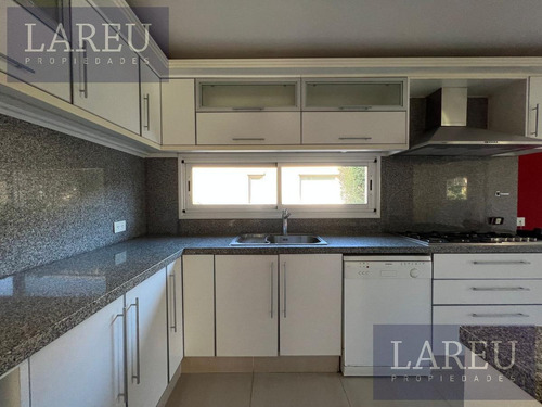 Imagen 10 de 30 de Casa En Venta En Villa Olivos