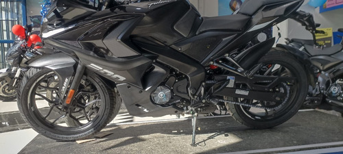 Imagen 20 de 20 de Pulsar 200 Rs Bajaj 2023