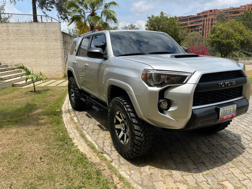 Imagen 2 de 15 de Toyota 4runner Trd Off Road