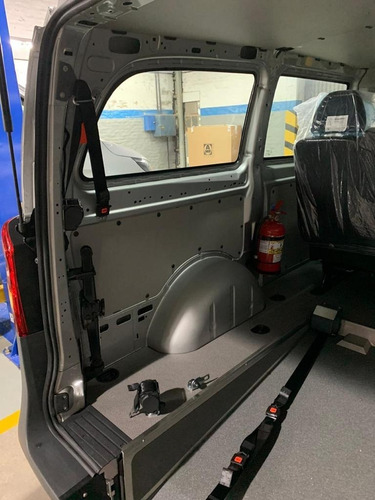 Mercedes Benz Vito 111 Furgon Mixto 4+1 Con Rampa Accesible