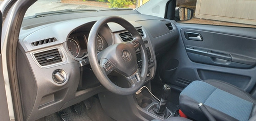 Volkswagen Fox 2014 1.0 12v Bluemotion Trend Total Flex 5p