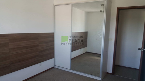 Imagen 9 de 21 de Cómodo Apartamento 2 Dormitorios Piso 9 , Torre San Carlos