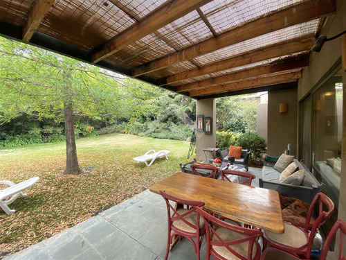 Casa En Venta De 4 Dorm. 2 Suite En La Reserva En Colina