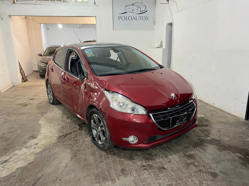 Peugeot 208 Feline 2013 En Marcha Y Andand Chocado Poloautos