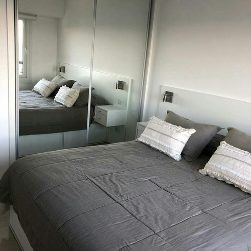 Varese! Edificio Maral 39! Dpto 2 Amb. Reciclado Y Equipado!