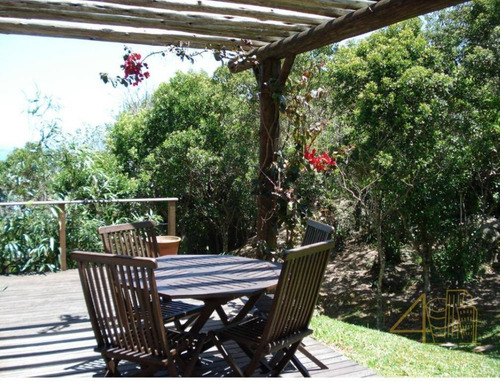 Imagem 19 de 26 de Casa À Venda Em Ponta Das Canas, Florianópolis. Cercada Pela Natureza Com Vista Privilegiada Para O Mar , 315 M², 2 Dormitórios, 1 Suíte E 4 Vagas. - Ca0555