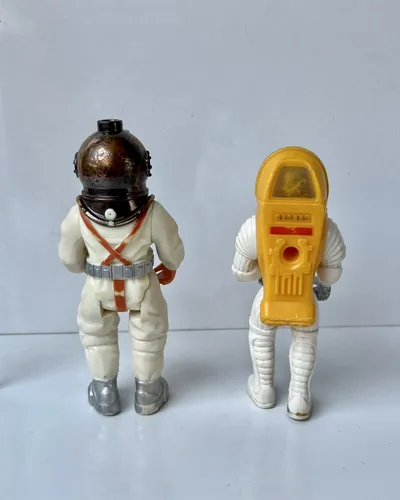 Buzo y astronauta sale