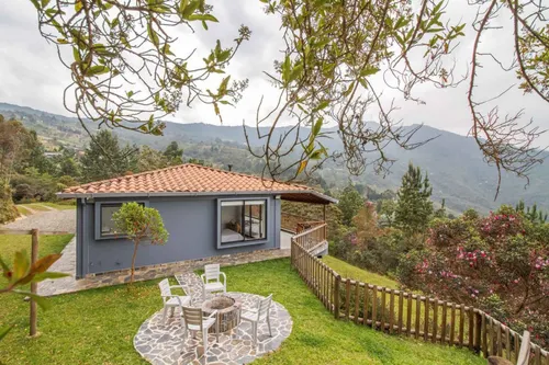 Casa En Arriendo En Vereda La Miel. Cod A22445