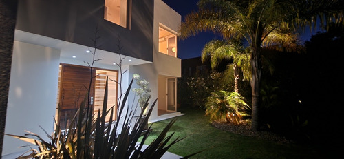 Sin Comision. Urgente!!! Escucho Oferta Razonable. Con Renta. Inmobiliarias Abstenerse.