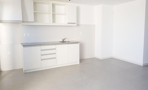 Imagen 9 de 23 de Apartamento Dos Dormitorios, Baño, Cocina