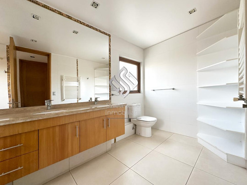 Venta Casa Blanca Estela 760 M2 7 Habitaciones Bosques
