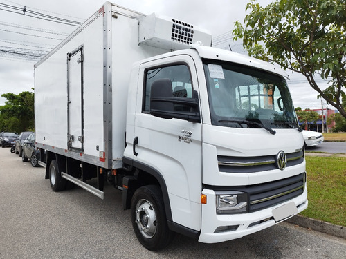 Volkswagen Delivery 9.170 Prime + Bau Refrigerado Até -18ºc