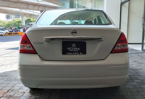Imagen 4 de 15 de Nissan Tiida 2015 1.8 Advance 4p At