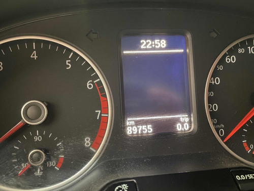 Imagen 10 de 14 de Volkswagen Fox 2015 1.6 Confortline Saf