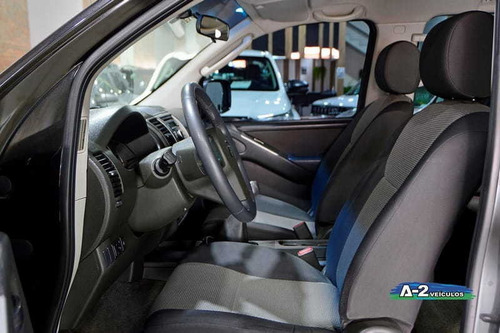 Imagem 3 de 13 de Nissan Frontier Sv Attack Cd 4x4 2.5 Tb Diesel 2015