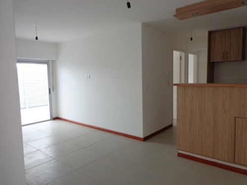 Imagen 3 de 10 de Apto Nuevo 2 Dorm!! Patio Parrillero Exclusivo! Opción Garaje! Con Renta!